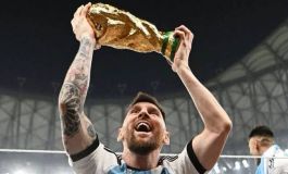 Inauguran un nuevo mural de Messi a un mes de la conquista de la Copa del Mundo