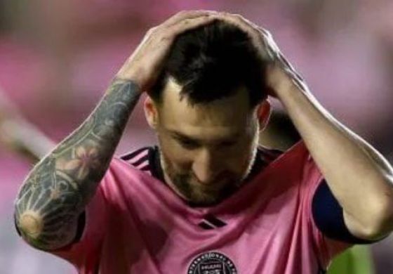 Messi sufrió un desgarro ante Barcelona de Guayaquil