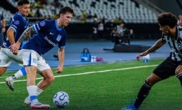 Racing cayó en Brasil ante Botafogo y quedó contra las cuerdas