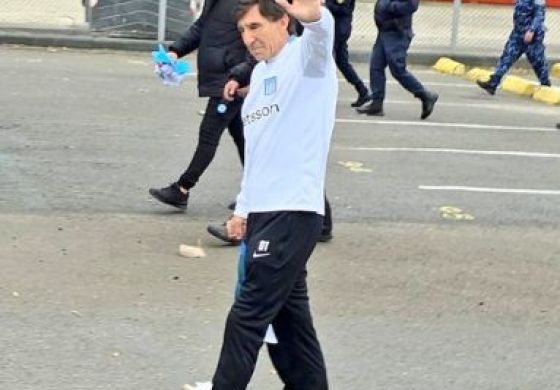 La dirigencia de Racing echó a Gustavo Costas
